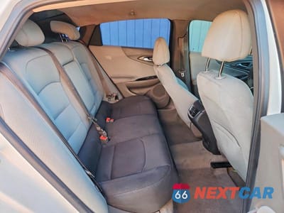 Zdjęcie 10 z 13 samochodu: 2016 CHEVROLET MALIBU LS VIN:1G1ZB5ST5GF346003 - miniatura