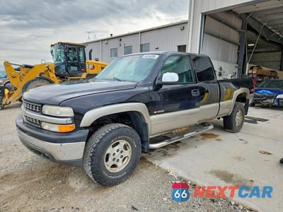 2000 CHEVROLET SILVERADO K1500 2GCEK19T7Y1383390 - główne zdjęcie licytacji z USA - miniatura