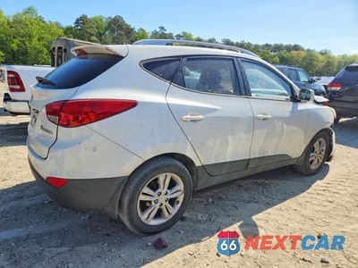 Trzecie zdjęcie samochodu z tyłu: 2011 HYUNDAI TUCSON GLS VIN:KM8JU3AC9BU287168 - miniatura