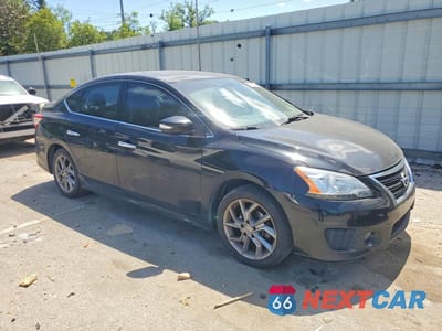 Czwarte zdjęcie samochodu z boku: 2015 NISSAN SENTRA SR VIN:3N1AB7AP3FY222570 - miniatura
