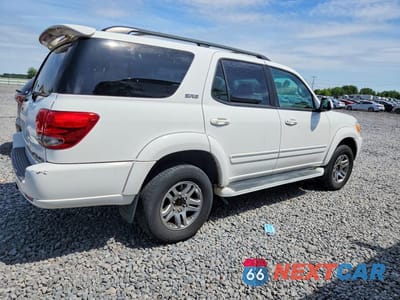 Trzecie zdjęcie samochodu z tyłu: 2005 TOYOTA SEQUOIA SR5 VIN:5TDBT44A75S248129 - miniatura