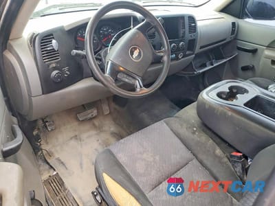 Zdjęcie 8 z 12 samochodu: 2011 CHEVROLET SILVERADO C1500 VIN:1GCNCPEX6BZ345124 - miniatura