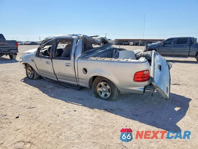 Drugie zdjęcie samochodu z przodu: 2001 FORD F150 SUPERCREW VIN:1FTRW07W51KD74979 - miniatura