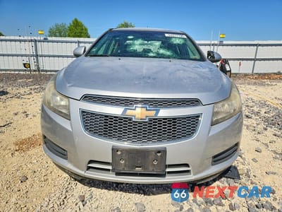 Czwarte zdjęcie samochodu z boku: 2011 CHEVROLET CRUZE LT VIN:1G1PE5S9XB7248722 - miniatura