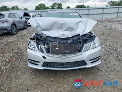 Piąte zdjęcie samochodu w środku: 2013 MERCEDES-BENZ E 350 4MATIC VIN:WDDHF8JB0DA738399 - miniatura