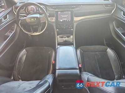 Zdjęcie 8 z 13 samochodu: 2023 JEEP GRAND CHEROKEE LAREDO VIN:1C4RJHAG9PC517773 - miniatura