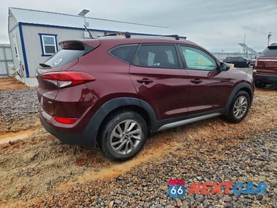 Trzecie zdjęcie samochodu z tyłu: 2017 HYUNDAI TUCSON SE VIN:KM8J3CA47HU386074 - miniatura