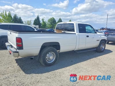 Trzecie zdjęcie samochodu z tyłu: 2001 DODGE RAM 2500 VIN:3B7KC23671G813201 - miniatura
