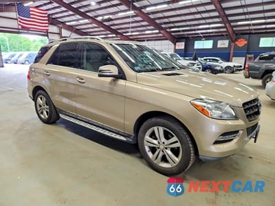 Czwarte zdjęcie samochodu z boku: 2013 MERCEDES-BENZ ML 350 4MATIC VIN:4JGDA5HB5DA103279 - miniatura