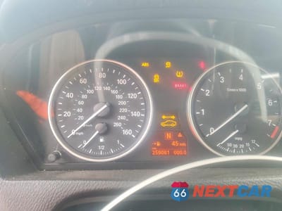 Zdjęcie 9 z 13 samochodu: 2011 BMW X5 VIN:5UXZV4C54BL742330 - miniatura