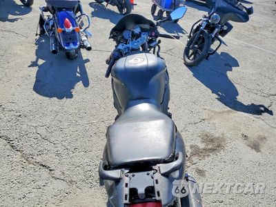 Zdjęcie 6 z 9 samochodu: 2004 YAMAHA YZF600 R VIN:JYA5AHC014A042783 - miniatura