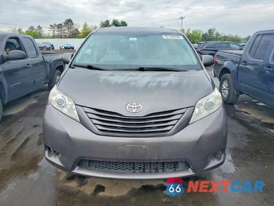 Piąte zdjęcie samochodu w środku: 2016 TOYOTA SIENNA LE VIN:5TDKK3DC9GS760959 - miniatura