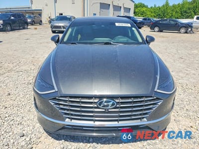 Piąte zdjęcie samochodu w środku: 2021 HYUNDAI SONATA HYBRID LIMITED VIN:KMHL54JJ0MA036621 - miniatura