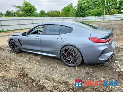 Drugie zdjęcie samochodu z przodu: 2022 BMW M8 VIN:WBSGV0C03NCJ88216 - miniatura