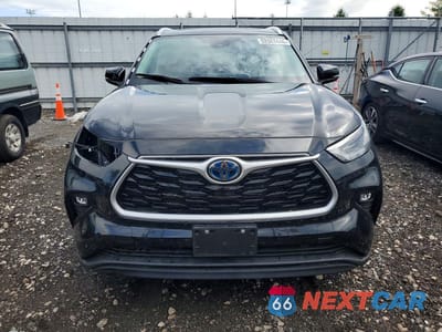 Piąte zdjęcie samochodu w środku: 2023 TOYOTA HIGHLANDER HYBRID XLE VIN:5TDKBRCH4PS135210 - miniatura