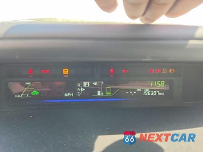 Zdjęcie 9 z 12 samochodu: 2012 TOYOTA PRIUS V TWO VIN:JTDZN3EU9C3029621 - miniatura