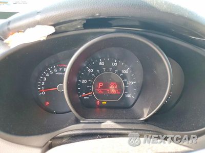 Zdjęcie 9 z 12 samochodu: 2016 KIA SOUL BASE VIN:KNDJN2A25G7389091 - miniatura