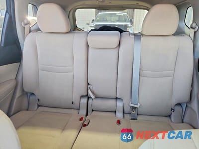 Zdjęcie 10 z 13 samochodu: 2016 NISSAN ROGUE SV VIN:5N1AT2MV2GC839469 - miniatura