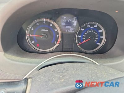 Zdjęcie 9 z 12 samochodu: 2017 HYUNDAI ACCENT SE VIN:KMHCT4AE6HU361531 - miniatura