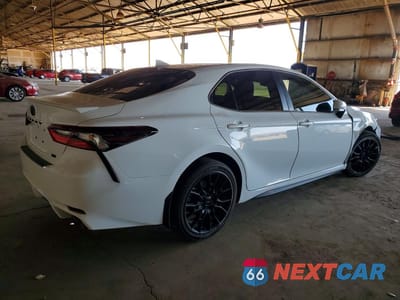 Trzecie zdjęcie samochodu z tyłu: 2023 TOYOTA CAMRY SE VIN:4T1S11AK4PU733260 - miniatura
