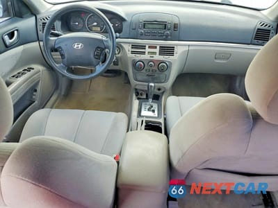 Zdjęcie 8 z 12 samochodu: 2008 HYUNDAI SONATA VIN:5NPEU46F28H394516 - miniatura