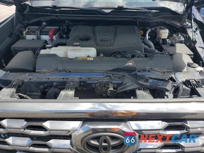 Zdjęcie 11 z 12 samochodu: 2022 TOYOTA TUNDRA PLATINUM VIN:5TFNA5DB4NX002280 - miniatura