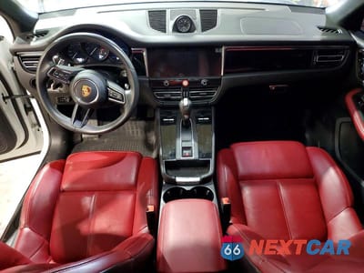 Zdjęcie 8 z 13 samochodu: 2022 PORSCHE MACAN VIN:WP1AA2A54NLB08343 - miniatura