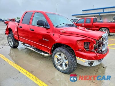 Czwarte zdjęcie samochodu z boku: 2008 DODGE RAM 1500 VIN:1D7HU18N58S549776 - miniatura