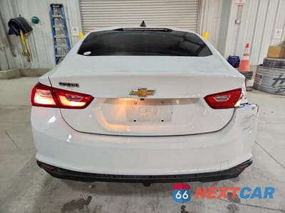 Zdjęcie 6 z 12 samochodu: 2018 CHEVROLET MALIBU LS VIN:1G1ZB5ST8JF288959 - miniatura