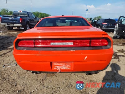 Zdjęcie 6 z 12 samochodu: 2010 DODGE CHALLENGER R VIN:2B3CJ5DT1AH200590 - miniatura