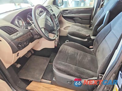 Zdjęcie 7 z 13 samochodu: 2011 DODGE GRAND CARAVAN MAINSTREET VIN:2D4RN3DG4BR626776 - miniatura