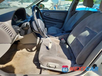 Zdjęcie 7 z 12 samochodu: 2002 NISSAN MAXIMA GXE VIN:JN1DA31D82T420756 - miniatura