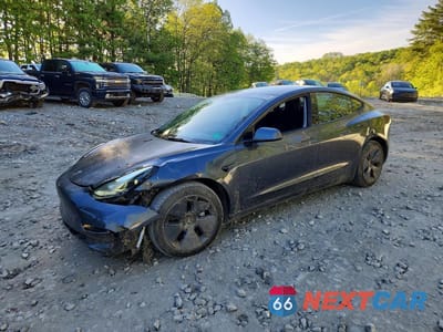 2022 TESLA MODEL 3 5YJ3E1EB5NF235338 - główne zdjęcie licytacji z USA - miniatura