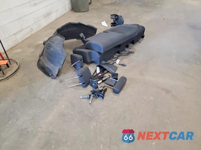 Zdjęcie 12 z 13 samochodu: 2025 CHEVROLET SILVERADO K1500 VIN:1GCRKAEK9SZ258775 - miniatura