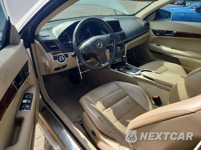 Zdjęcie 8 z 12 samochodu: 2011 MERCEDES-BENZ E 350 VIN:WDDKJ5GB1BF068937 - miniatura