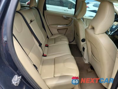 Zdjęcie 11 z 13 samochodu: 2015 VOLVO XC60 T5 PLATINUM VIN:YV440MDD6F2601249 - miniatura