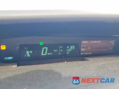 Zdjęcie 9 z 12 samochodu: 2014 TOYOTA PRIUS THREE VIN:JTDKN3DU1E1753112 - miniatura