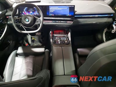 Zdjęcie 8 z 13 samochodu: 2026 BMW 530 XI VIN:WBA53FJ09TCV23712 - miniatura