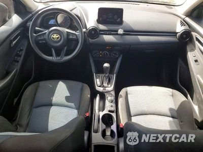 Zdjęcie 8 z 12 samochodu: 2019 TOYOTA YARIS L VIN:3MYDLBYV0KY514834 - miniatura
