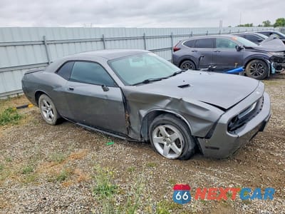 Czwarte zdjęcie samochodu z boku: 2010 DODGE CHALLENGER SE VIN:2B3CJ4DV9AH318396 - miniatura
