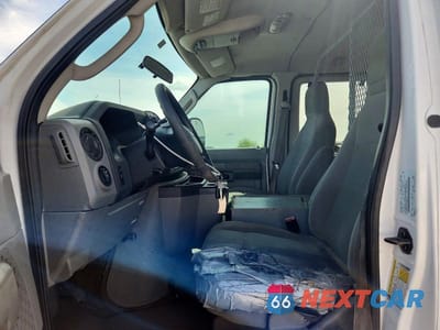 Zdjęcie 7 z 13 samochodu: 2009 FORD ECONOLINE E350 SUPER DUTY WAGON VIN:1FBSS31S49DA88159 - miniatura