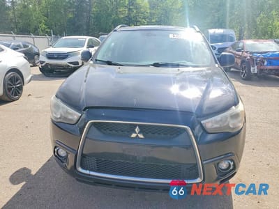 Piąte zdjęcie samochodu w środku: 2011 MITSUBISHI RVR GT VIN:JA4AJ4AU6BZ600704 - miniatura
