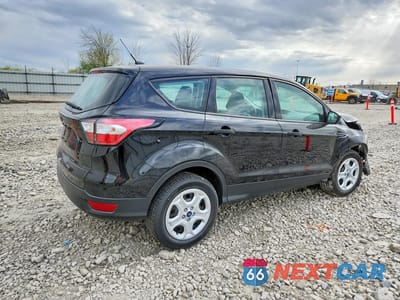 Trzecie zdjęcie samochodu z tyłu: 2018 FORD ESCAPE S VIN:1FMCU0F72JUA80784 - miniatura