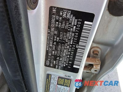 Zdjęcie 7 z 7 samochodu: 2014 KIA SORENTO LX VIN:5XYKTDA71EG475001 - miniatura