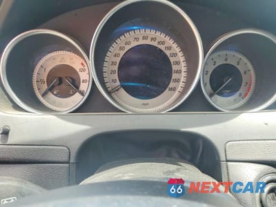Zdjęcie 9 z 12 samochodu: 2014 MERCEDES-BENZ C 250 VIN:WDDGF4HB0EG206823 - miniatura