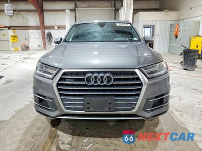 Piąte zdjęcie samochodu w środku: 2018 AUDI Q7 PREMIUM PLUS VIN:WA1LHAF71JD023890 - miniatura