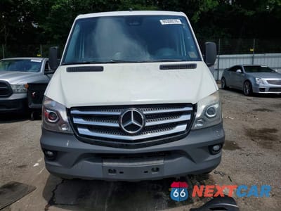 Piąte zdjęcie samochodu w środku: 2015 MERCEDES-BENZ SPRINTER 2500 VIN:WD3PE7CC3F5956903 - miniatura