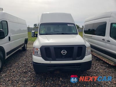 Piąte zdjęcie samochodu w środku: 2017 NISSAN NV 3500 HD SV VIN:1N6AF0LY0HN803228 - miniatura