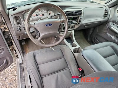 Zdjęcie 8 z 13 samochodu: 2001 FORD EXPLORER SPORT VIN:1FMYU60E41UC64303 - miniatura
