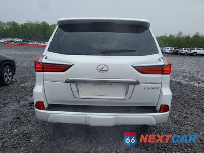 Zdjęcie 6 z 13 samochodu: 2018 LEXUS LX 570 VIN:JTJHY7AX2J4257846 - miniatura
